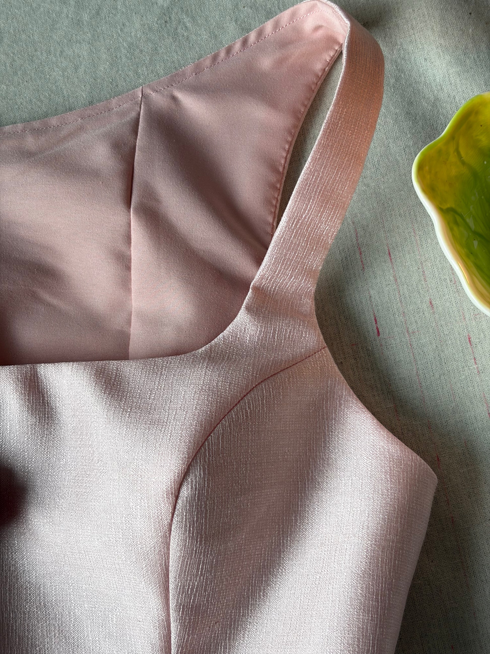Sleeveless vest top A4 PDF Sewing Pattern PRINTABLE | Instant Download with 14 sizes
